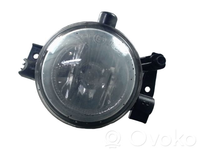 Miglas lukturis priekšā   1481005,093611,1234874,13316772,13316802,1465088,1471729,1481005,1862996,190407001,2902401,2912400,309018,39021568,39021569,3M5115K201AA,3M5115K201AB,3M5115K202AA,4312010RUE,609040,718121602221,BSG30815001,FD4244413,FD7154413