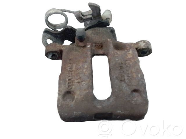 Audi A4 S4 B5 8D Galinis suportas 