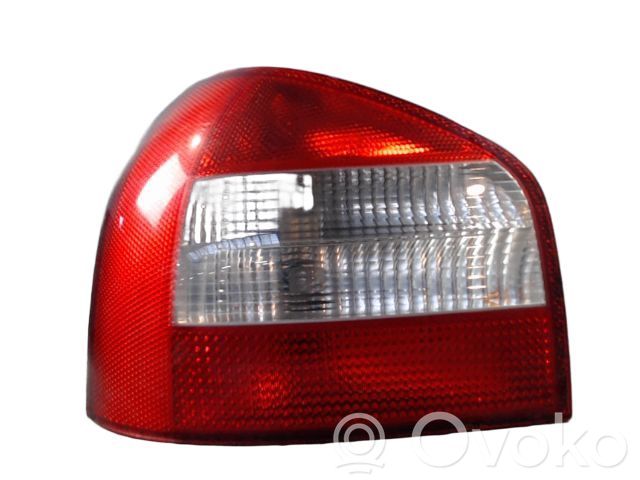 Audi A3 S3 8L Lampă spate în caroserie 