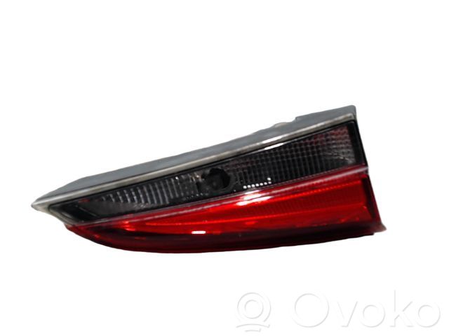 Skoda Kamiq Lampy tylnej klapy bagażnika 