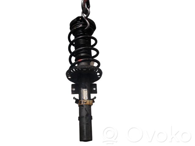 Volkswagen Polo IV 9N3 Front shock absorber/damper 