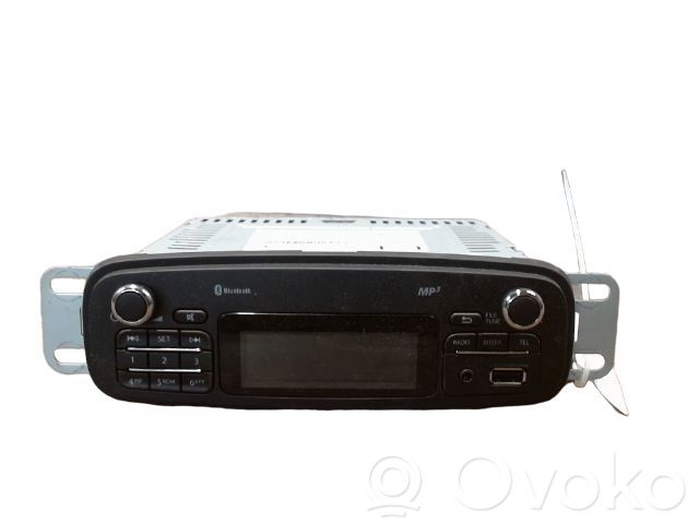 Renault Clio IV Unitate principală radio/CD/DVD/GPS 