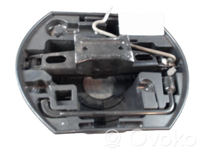 Tool set   672599,0005420919,0025420719,0K93418821,1238611,1238621,1351317,1353789,1354393A,1358193,1360877,1372537,1372538A,1373585,1373588,141951253,20002813702,263230,2813702,30652083,3542997,43206400,60193651,6050578,6059235,61311351317,61311353789,61311373585,61311373588,672599,76GG11406AA,78VB6911AA,92861511702,992971,A0025420719,AZ55251,KDWHLO9402