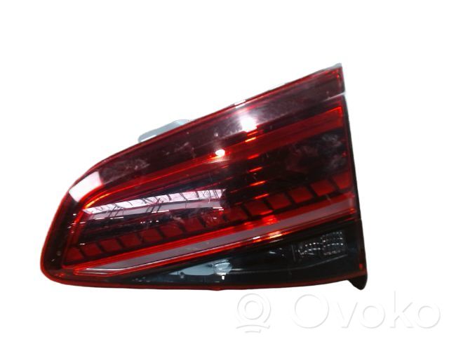 Volkswagen Golf VII Takaluukun takavalot 