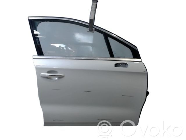 Priekinės durys   9004EA,9004EA