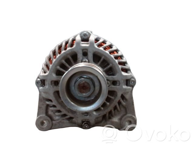 Nissan Juke I F15 Generator/alternator 
