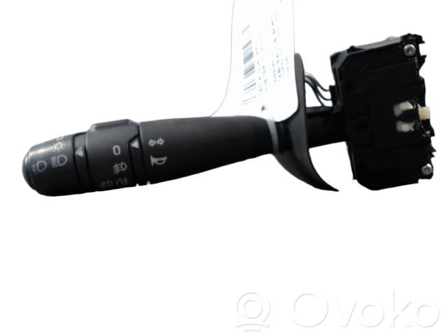 Dacia Duster Indicator stalk 