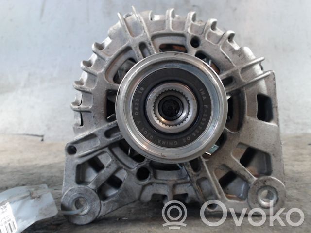 Renault Clio IV Generatore/alternatore 