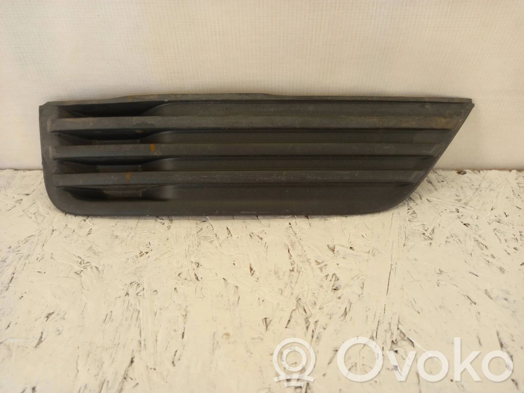 Ford Focus Front fog light trim/grill 