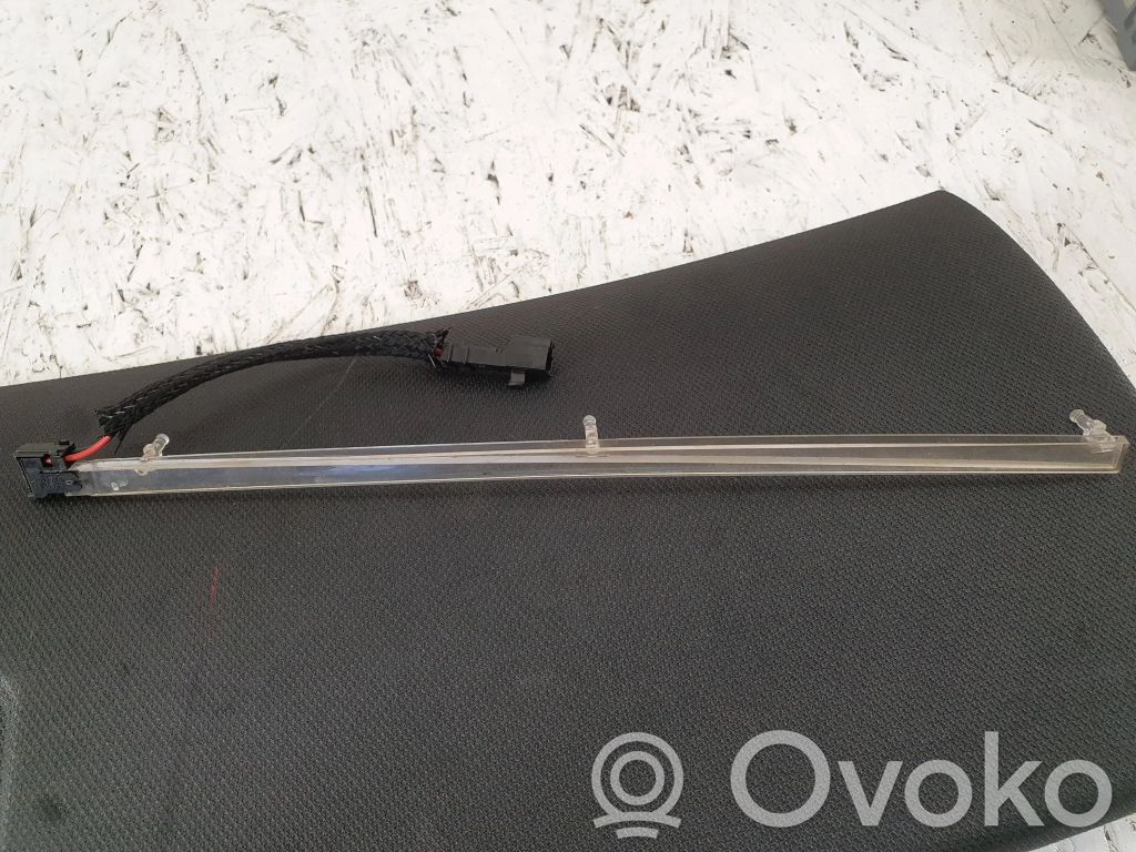 Audi A6 S6 C6 4F Luz interna puerta trasera 