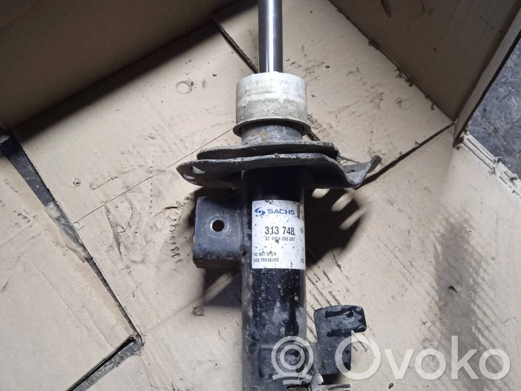 Ford Mondeo MK IV Priekšpusē amortizators 