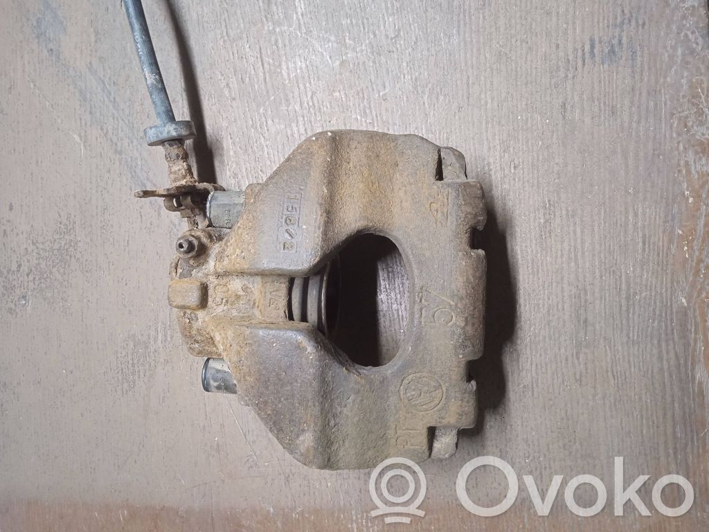Volkswagen Transporter - Caravelle T4 Front brake caliper 