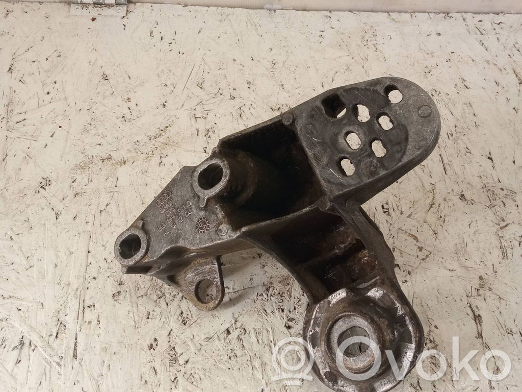 Audi A6 Allroad C5 Engine mounting bracket 