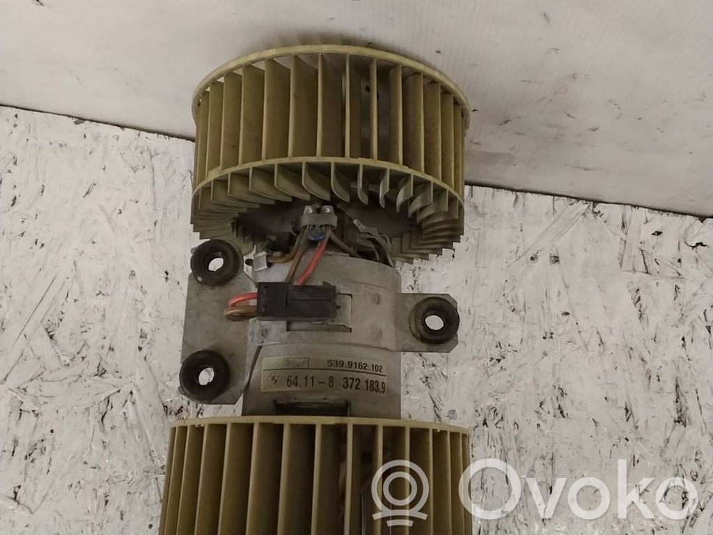 BMW 5 E39 Mazā radiatora ventilators 