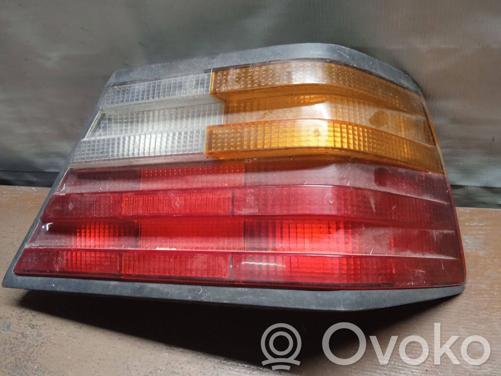Mercedes-Benz E W124 Lampa tylna 