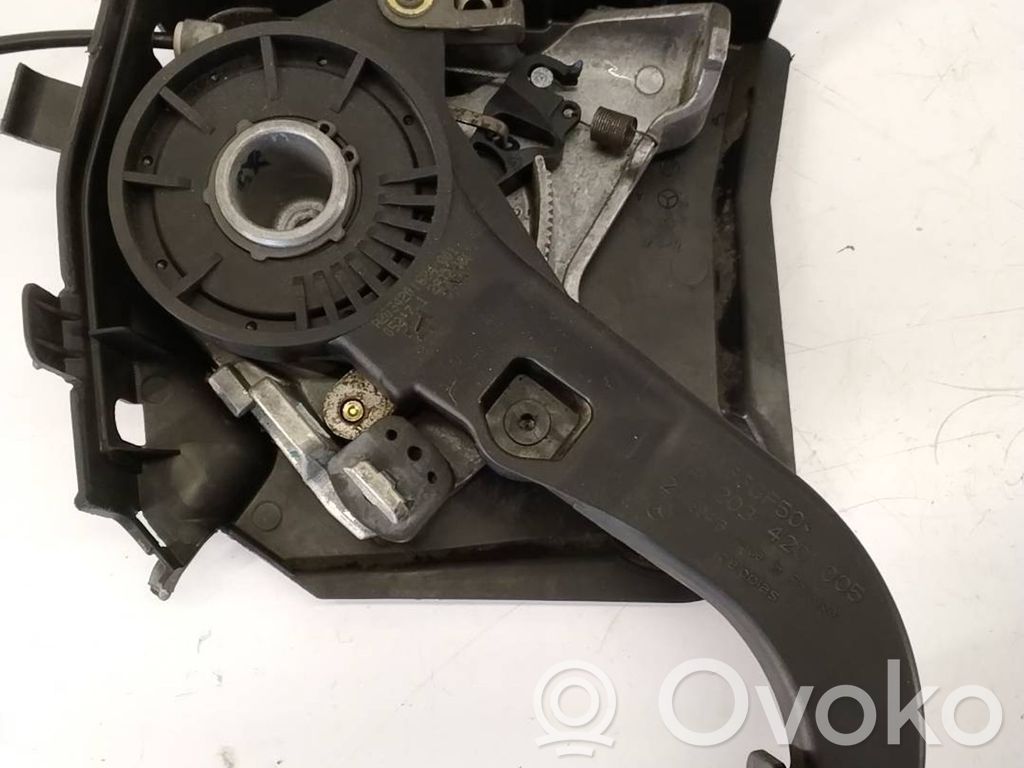 Mercedes-Benz E W211 Handbrake/parking brake lever assembly 