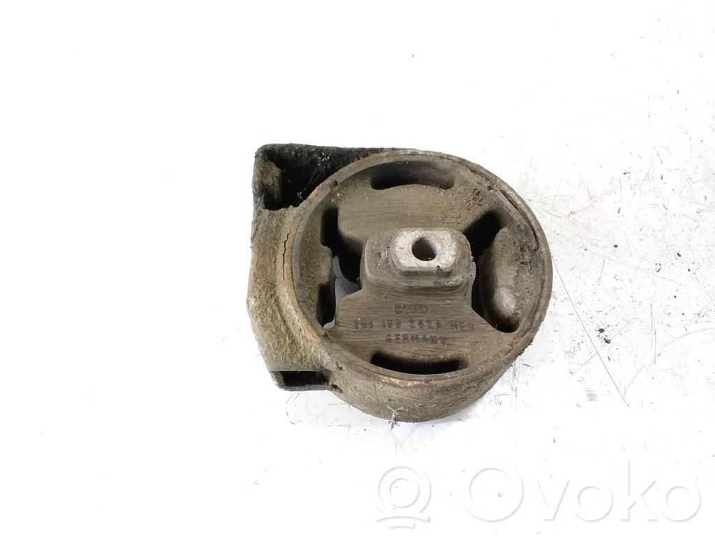 Volkswagen Golf II Engine mount bracket 