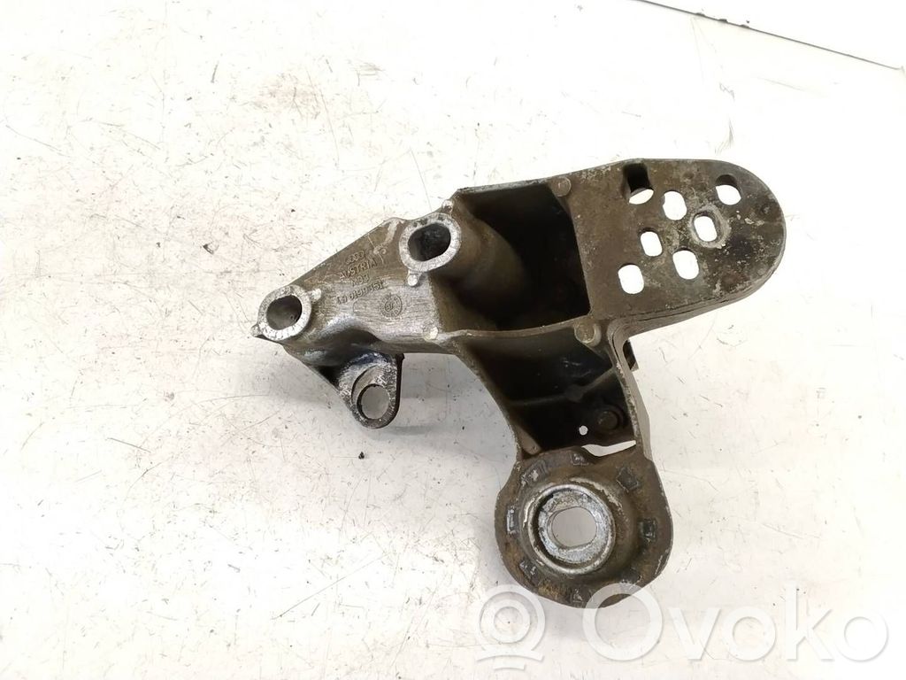 Engine mounting bracket   4B0199351