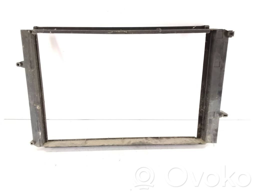 Volvo V70 Radiator trim 
