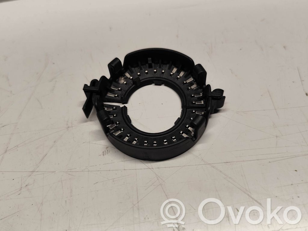 Headlight part   16109700