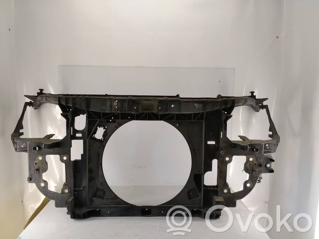 Fiat Freemont Pas przedni 