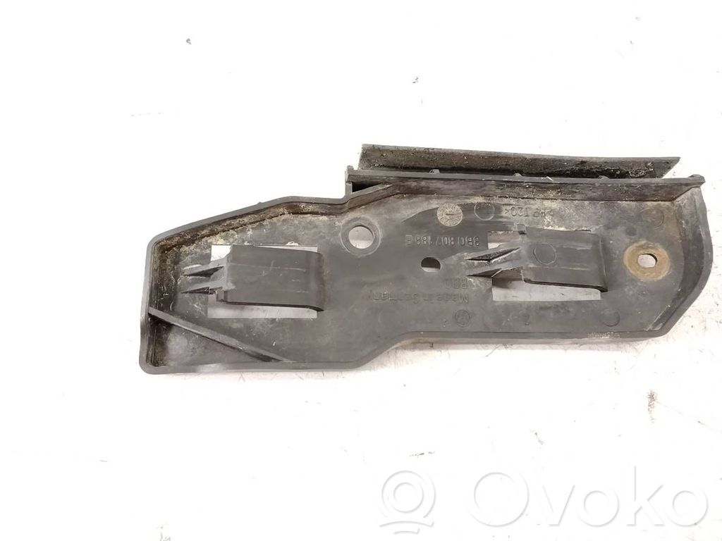 Volkswagen PASSAT B5.5 Staffa di rinforzo montaggio del paraurti anteriore 