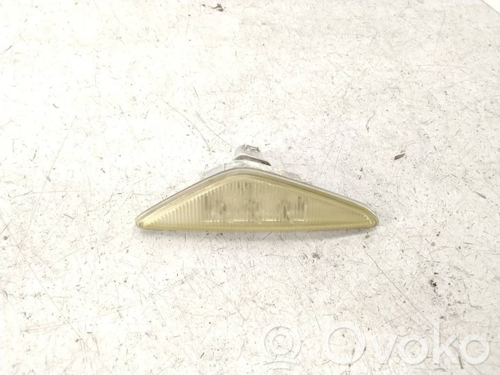 BMW 3 E46 Front fender indicator light 