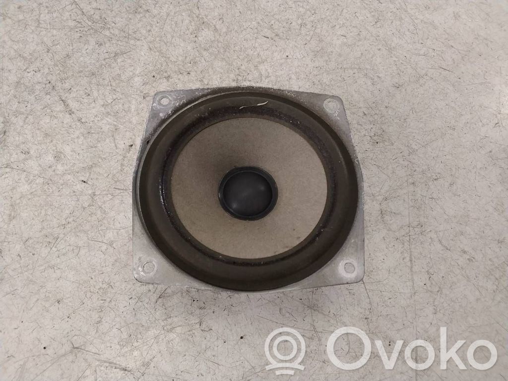 BMW 3 E36 Etuoven kaiutin 