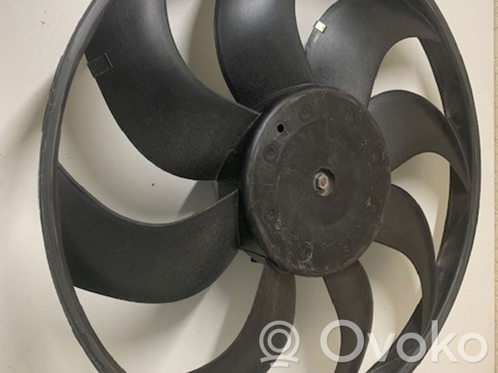 Renault Master III Elektrisks radiatoru ventilators 