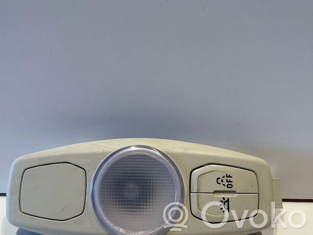 Ford Focus Takaistuimen valo 