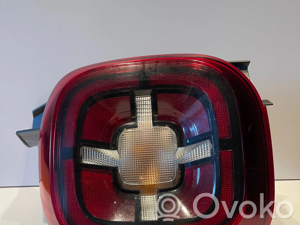 Dacia Duster II Lampa tylna 