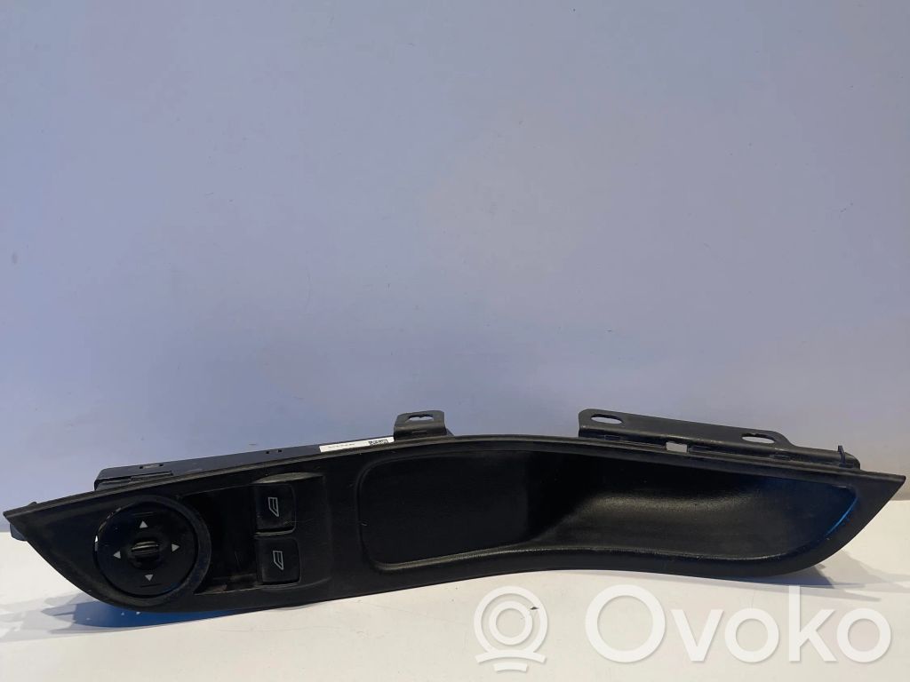 Electric window control switch   DT1T14A132