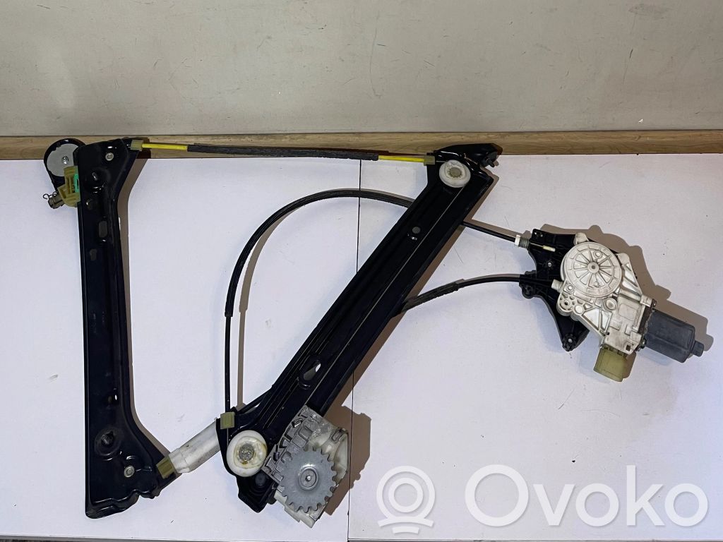 BMW 2 F22 F23 Front door window regulator with motor 