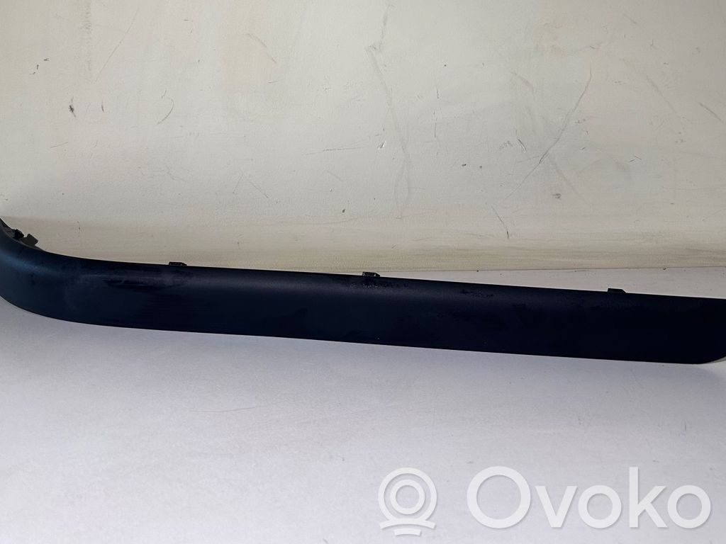 BMW 3 E46 Takapuskurin koristemuotolista 