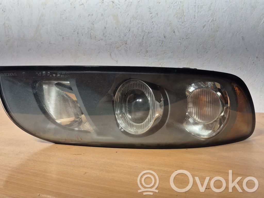 Volvo V50 Priekinis žibintas 