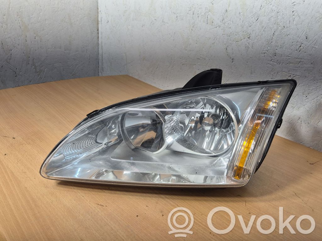 Ford Focus Headlight/headlamp 