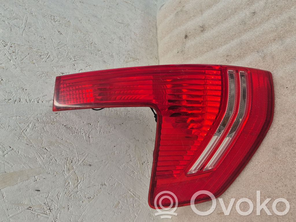 Citroen C4 I Aizmugurējais lukturis virsbūvē 
