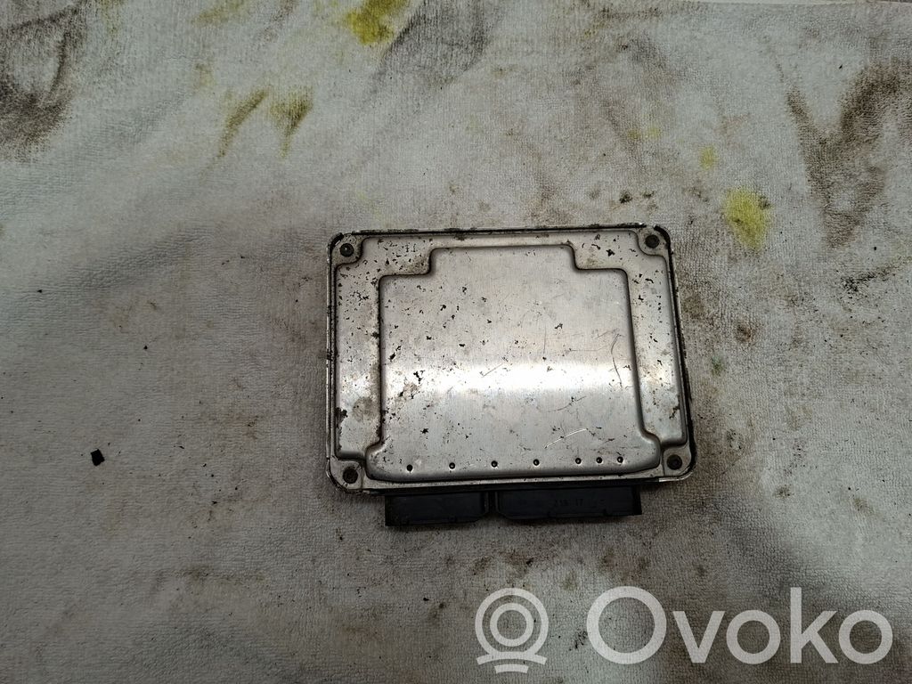 Skoda Fabia Mk2 (5J) Engine control unit/module 