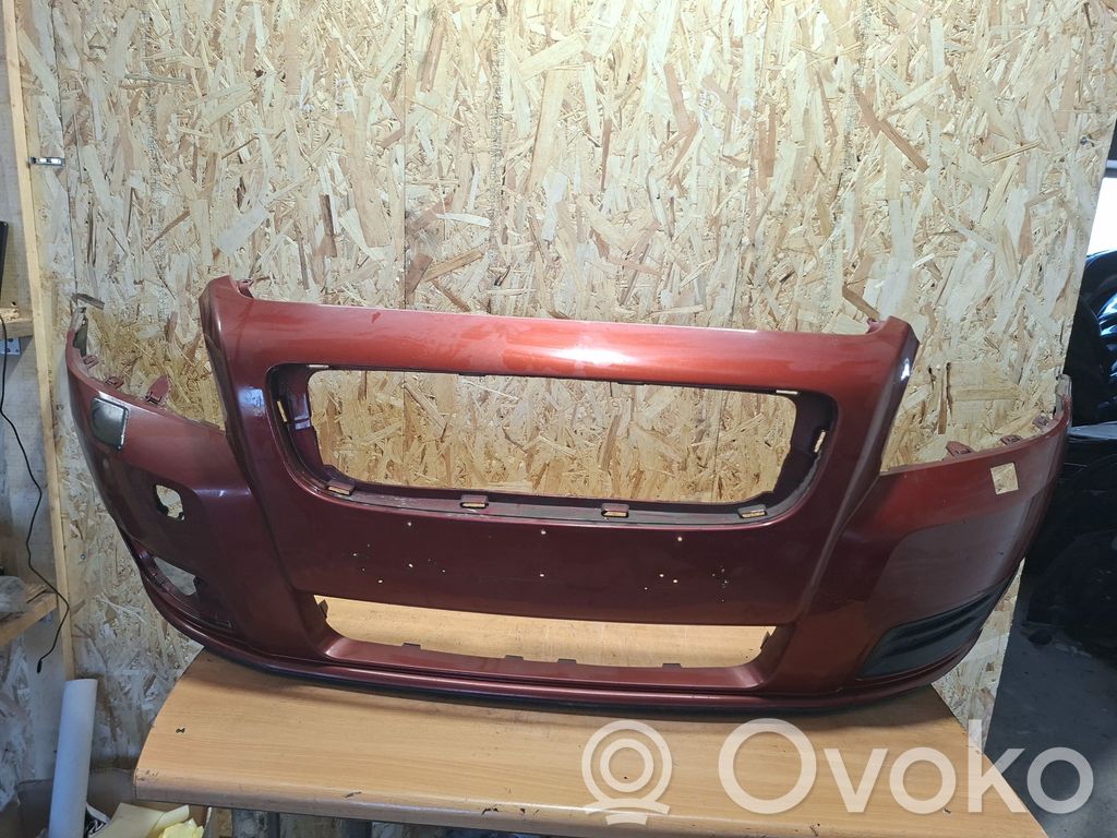 Volvo V50 Передний бампер 