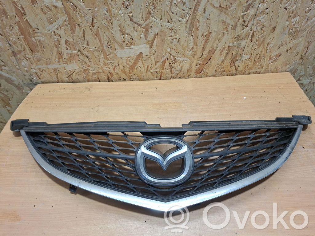 Mazda 6 Rejilla superior del radiador del parachoques delantero 
