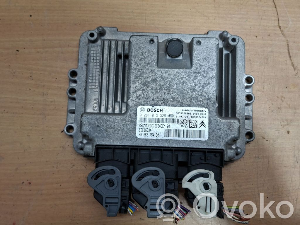 Peugeot 307 Engine control unit/module 