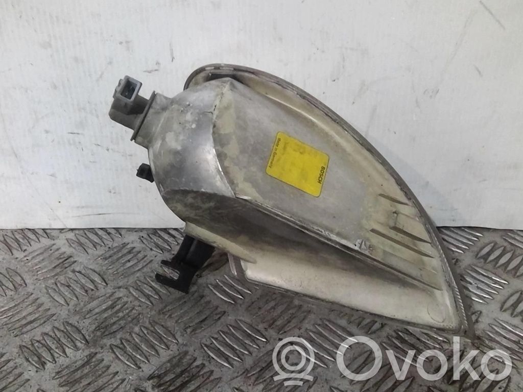 Front fender indicator light   1084818