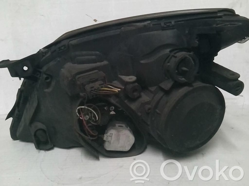 Opel Signum Lampa przednia