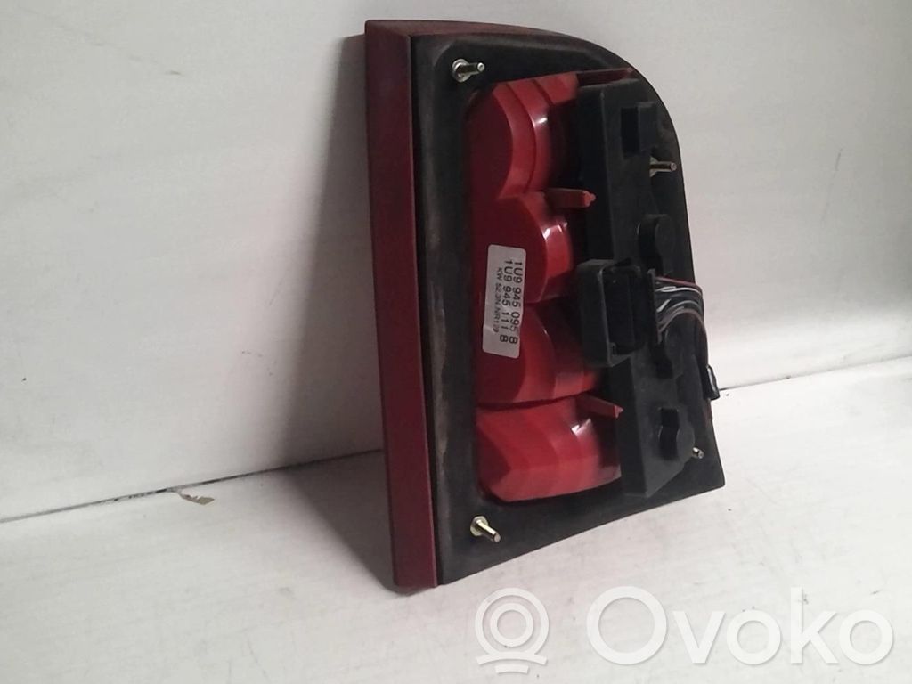 Skoda Octavia Mk1 (1U) Lampă spate în caroserie 