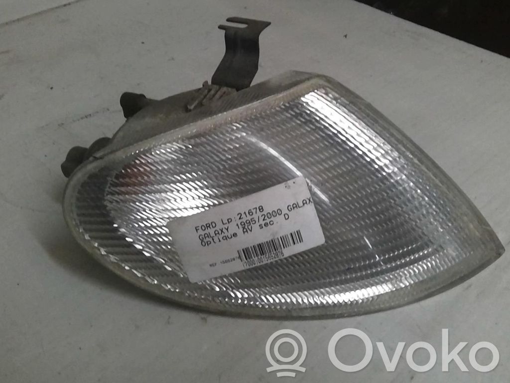 Ford Galaxy Front fender indicator light 