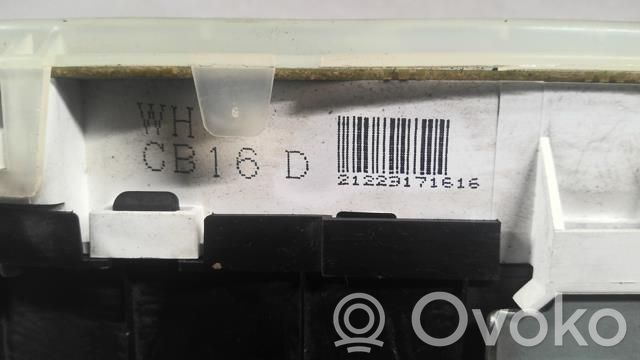 Mazda Premacy Speedometer (instrument cluster) 