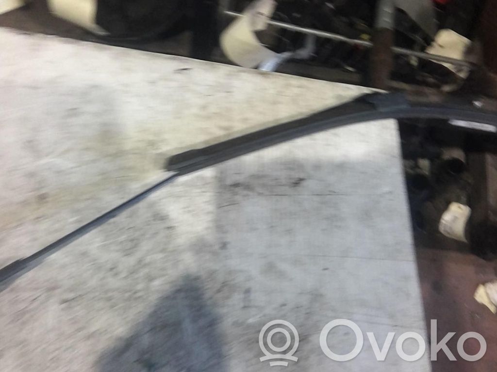 Ford C-MAX I Wischerarm vorne 