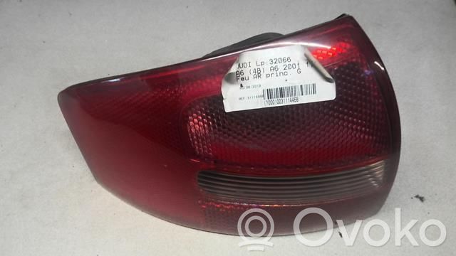 Luz trasera/de freno   4B5945095B