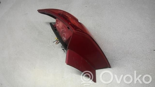 Mazda 3 I Luz trasera/de freno 