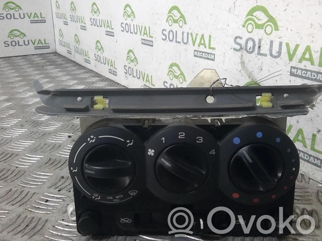Suzuki Ignis Climate control unit 